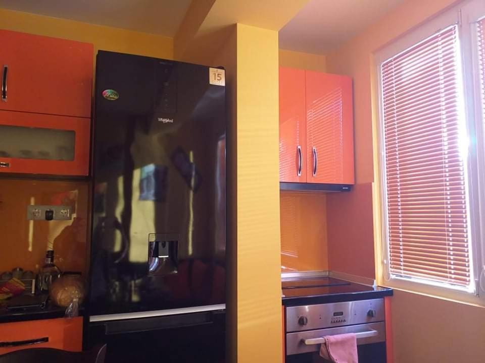 شقة Apartament Kostov Sliven المظهر الخارجي الصورة