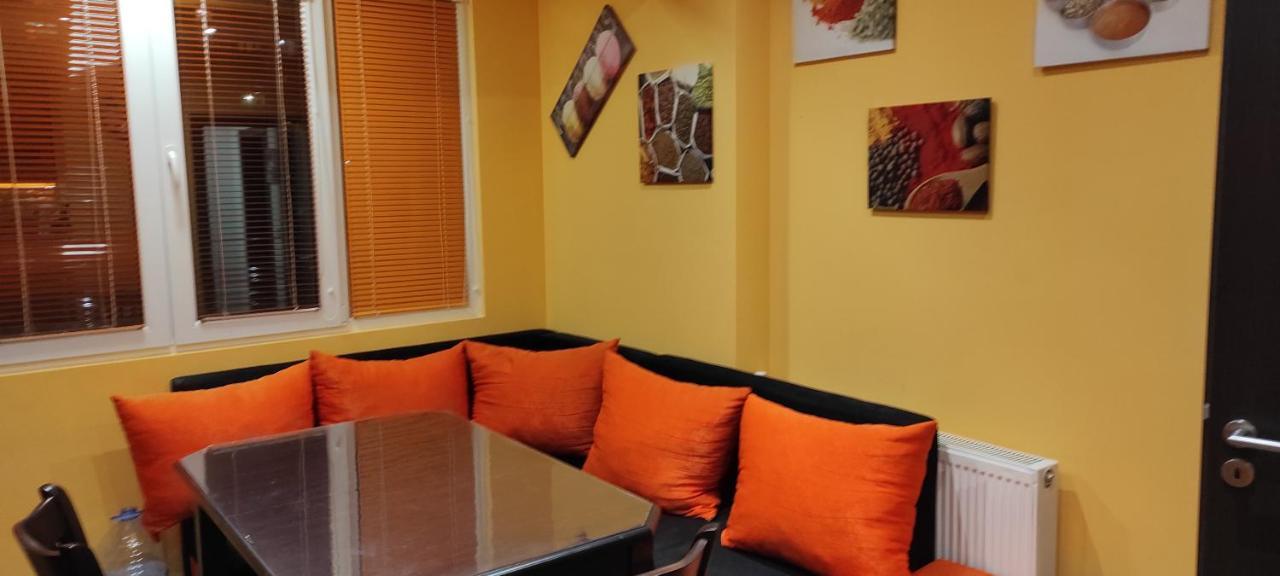 شقة Apartament Kostov Sliven المظهر الخارجي الصورة
